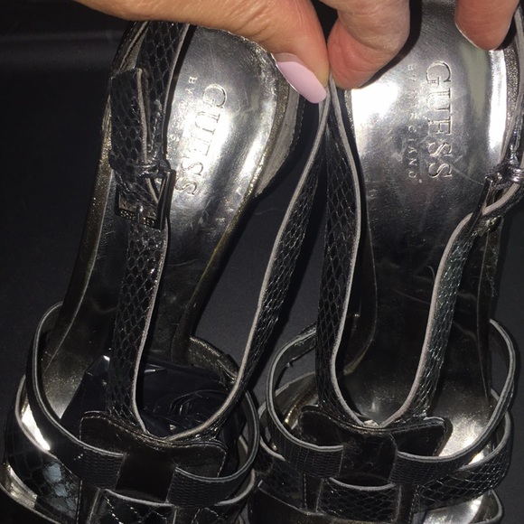 Guess Metallic Heels sz 7 1/2 - Picture 7 of 8